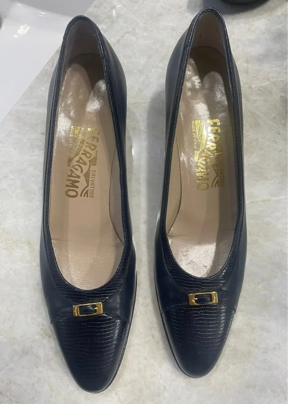 Salvatore Ferragamo navy shoes 8AAAA